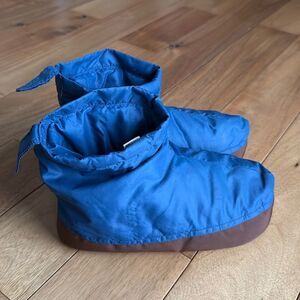 Women’s The North Face down camp slippers